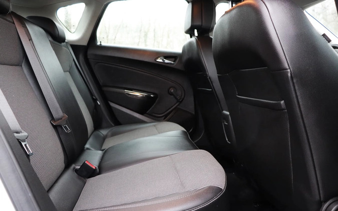 Opel Astra cena 24999 przebieg: 179000, rok produkcji 2010 z Tarnogród małe 436